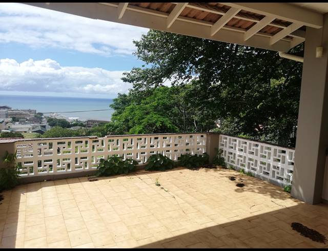 5 BEDROOM HOUSE FOR SALE IN UVONGO